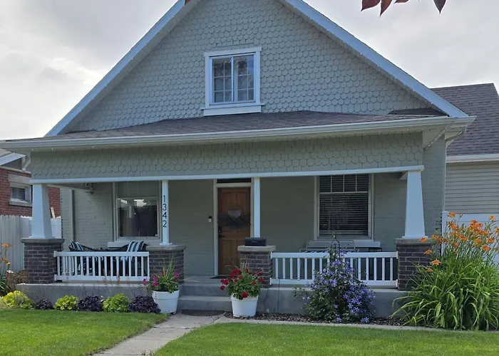 Heritage Home On Miller